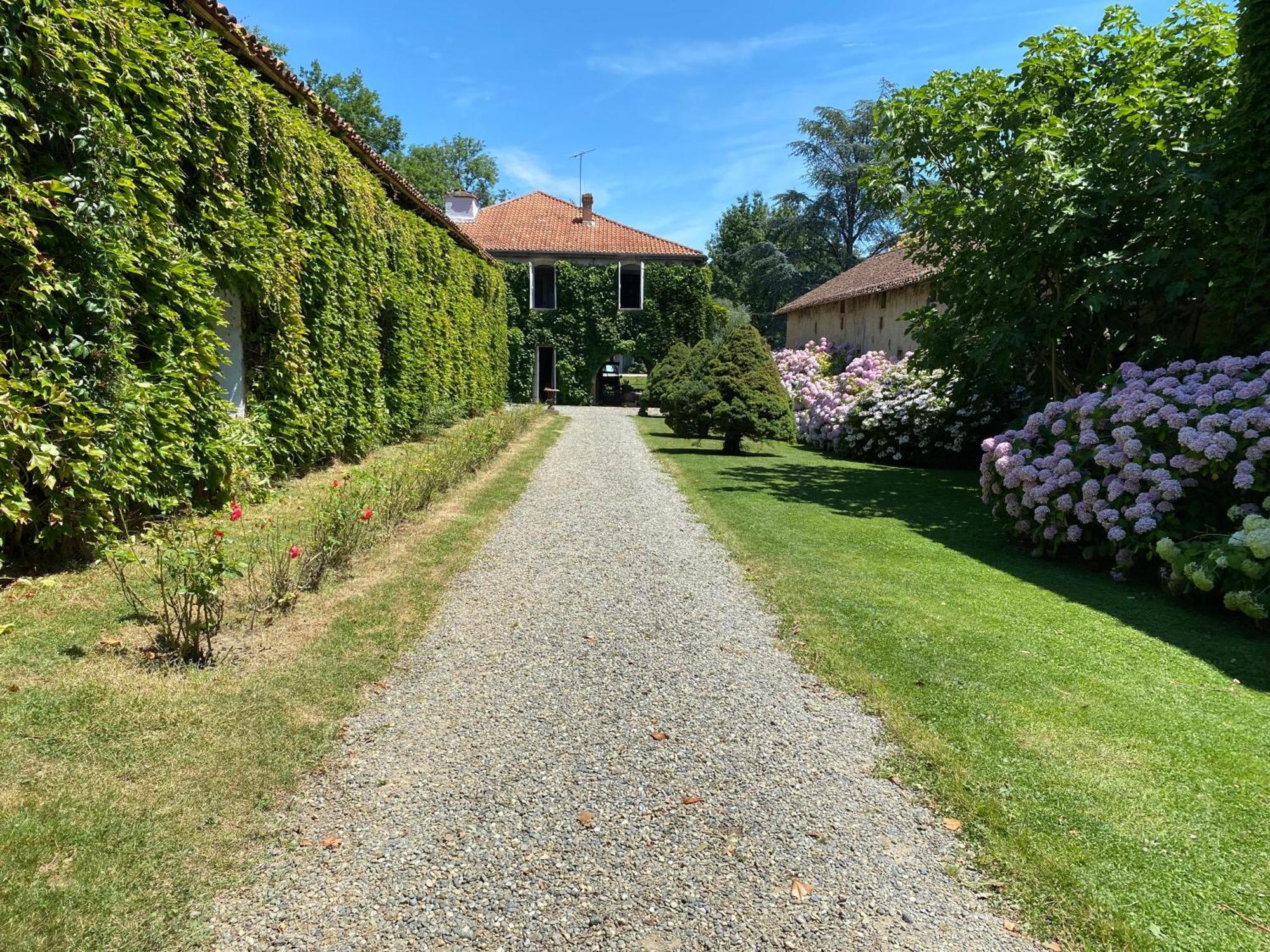 La Seigneurie De Tillac Luaran gambar
